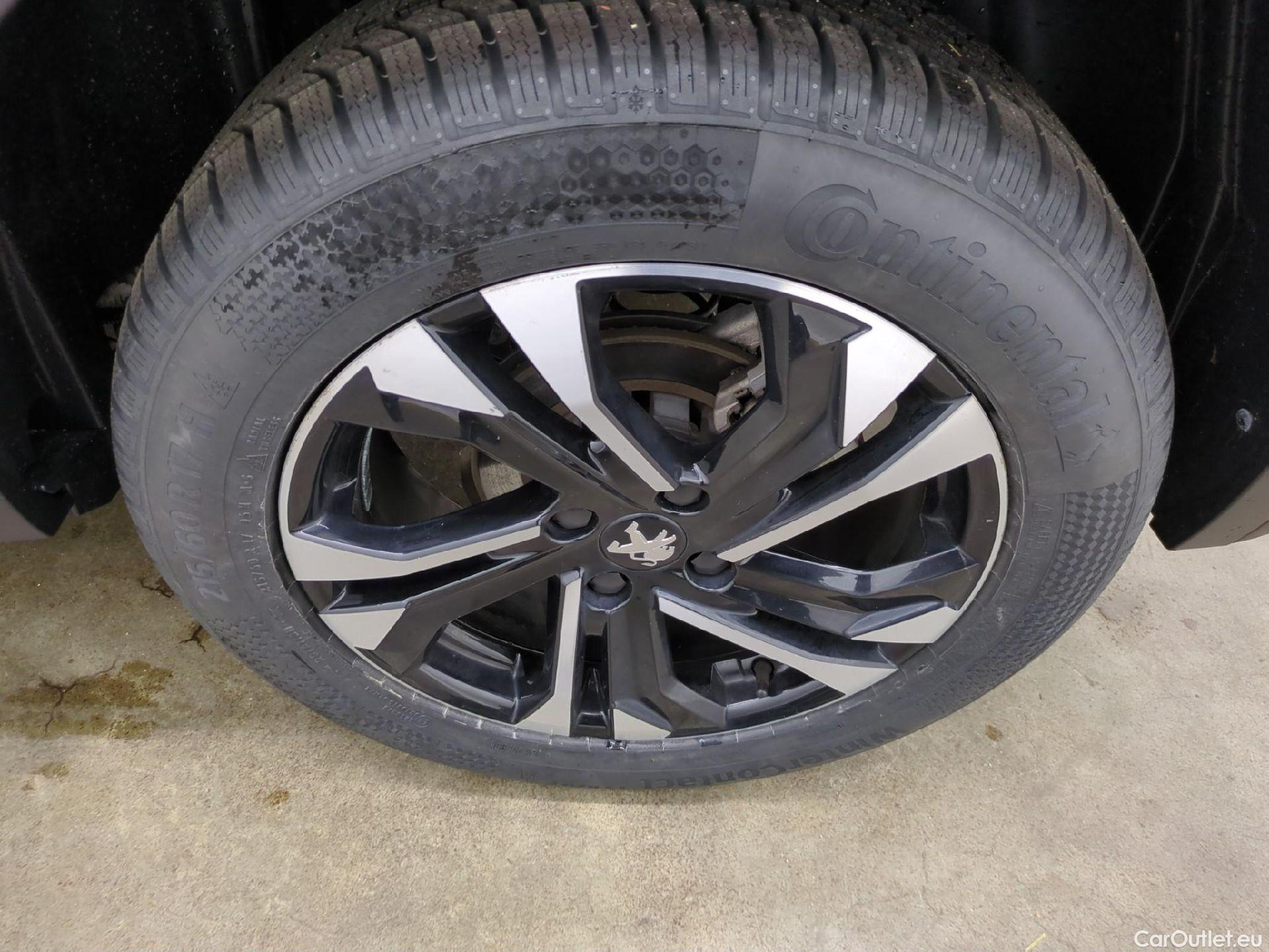  Peugeot  2008  Allure Business 1.2 PureTech 130CV BVM6 E6d #11