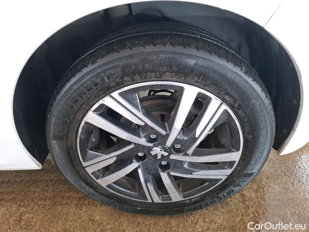  Peugeot  208  Allure Business 1.2 PureTech 100CV BVM6 E6d #16