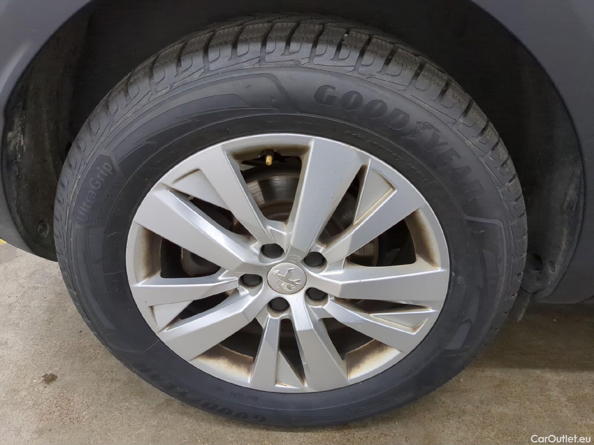  Peugeot  3008  Active Business 1.2 PureTech 130CV BVA8 E6d #6