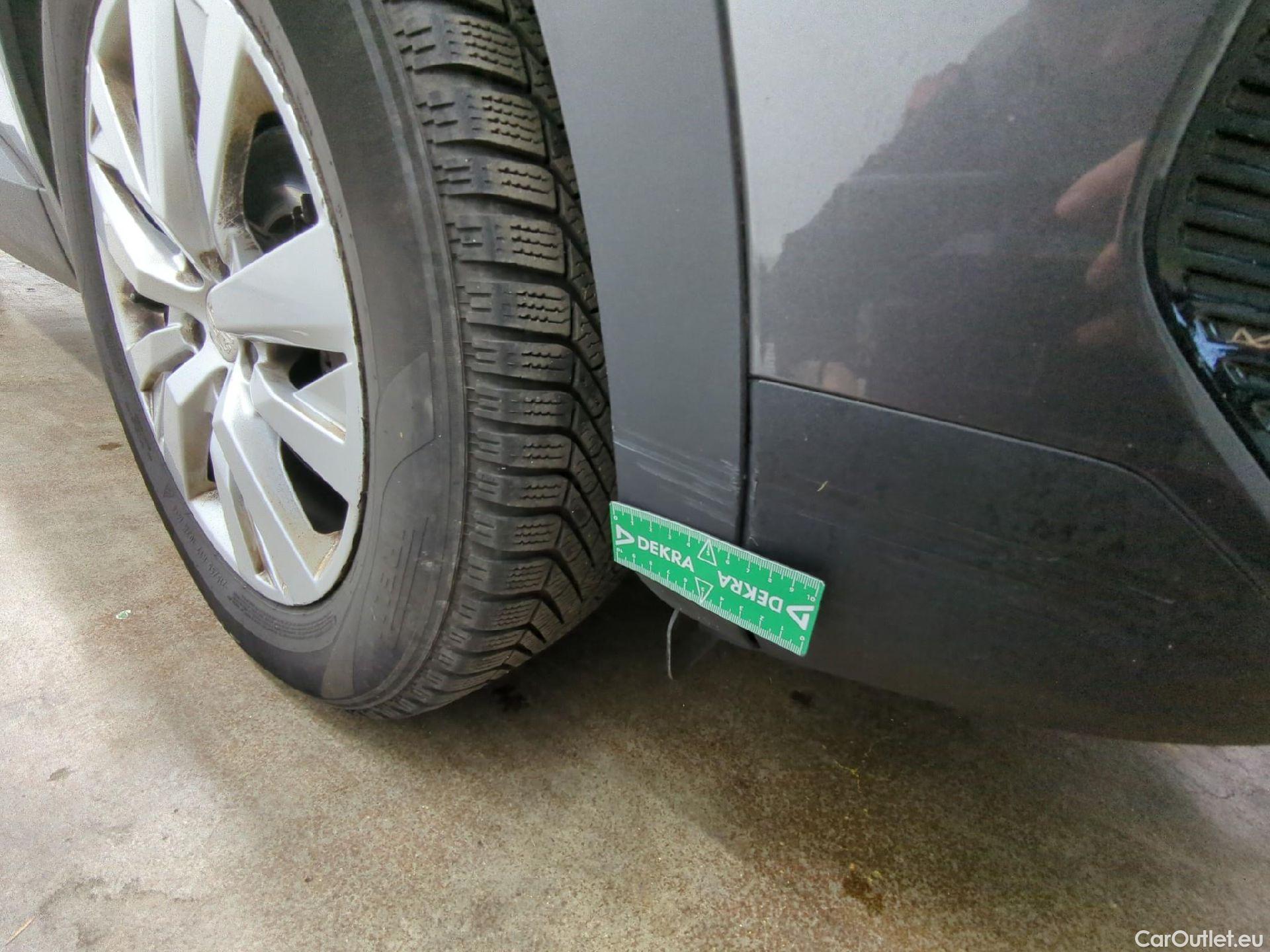  Peugeot  3008  Active Business 1.2 PureTech 130CV BVA8 E6d #15