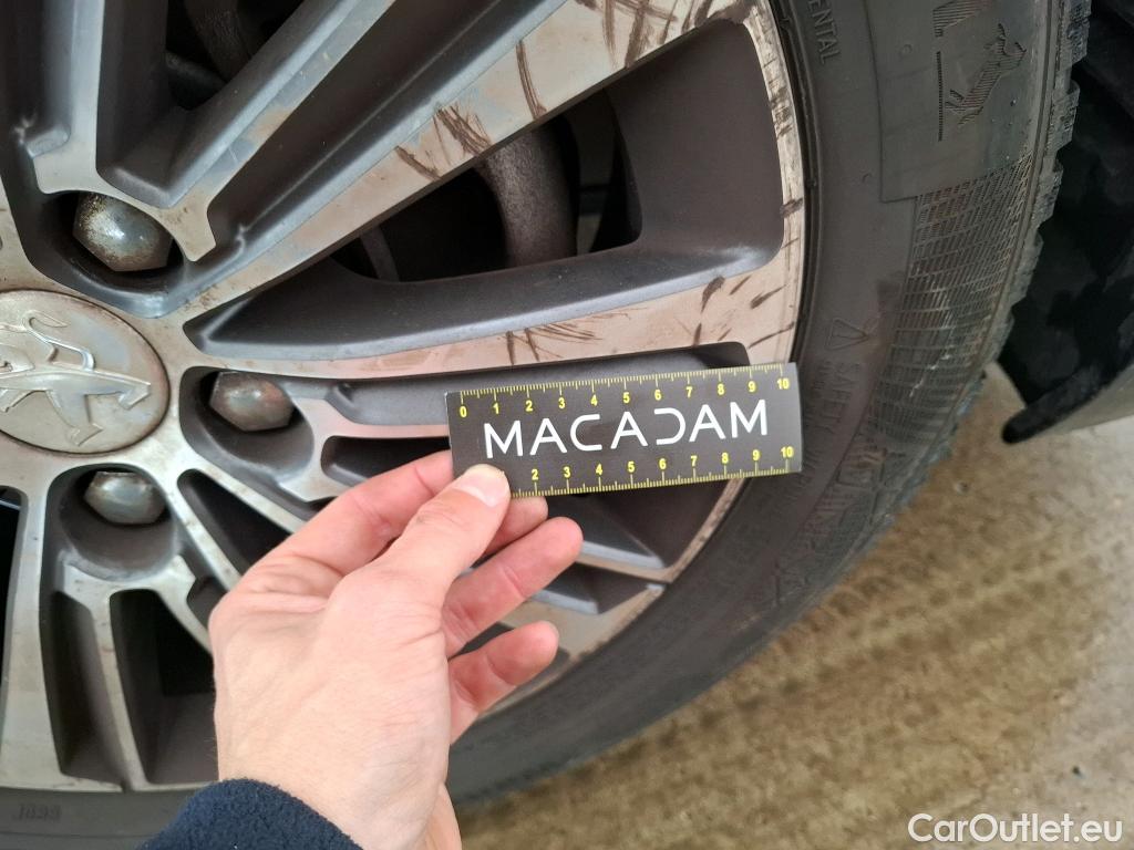  Peugeot  308  Allure Business 1.2 PureTech 130CV BVM6 E6d #37