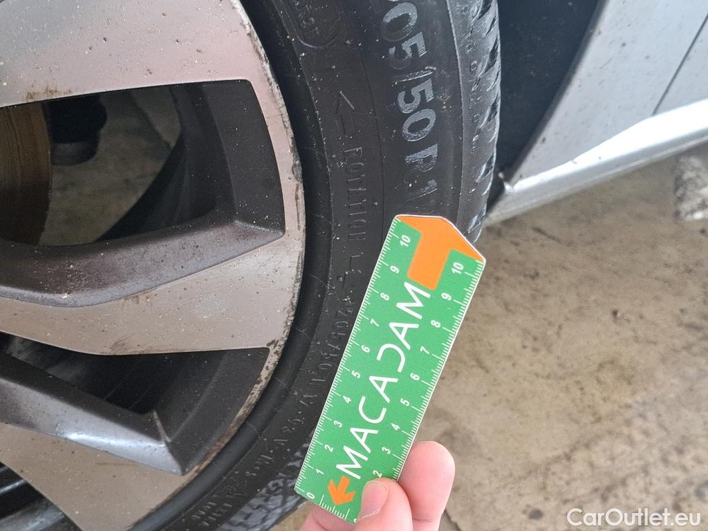  Renault  Megane  IV Berline 5 ptes. Techno 1.5 dCi 115CV BVA7 E6d #10