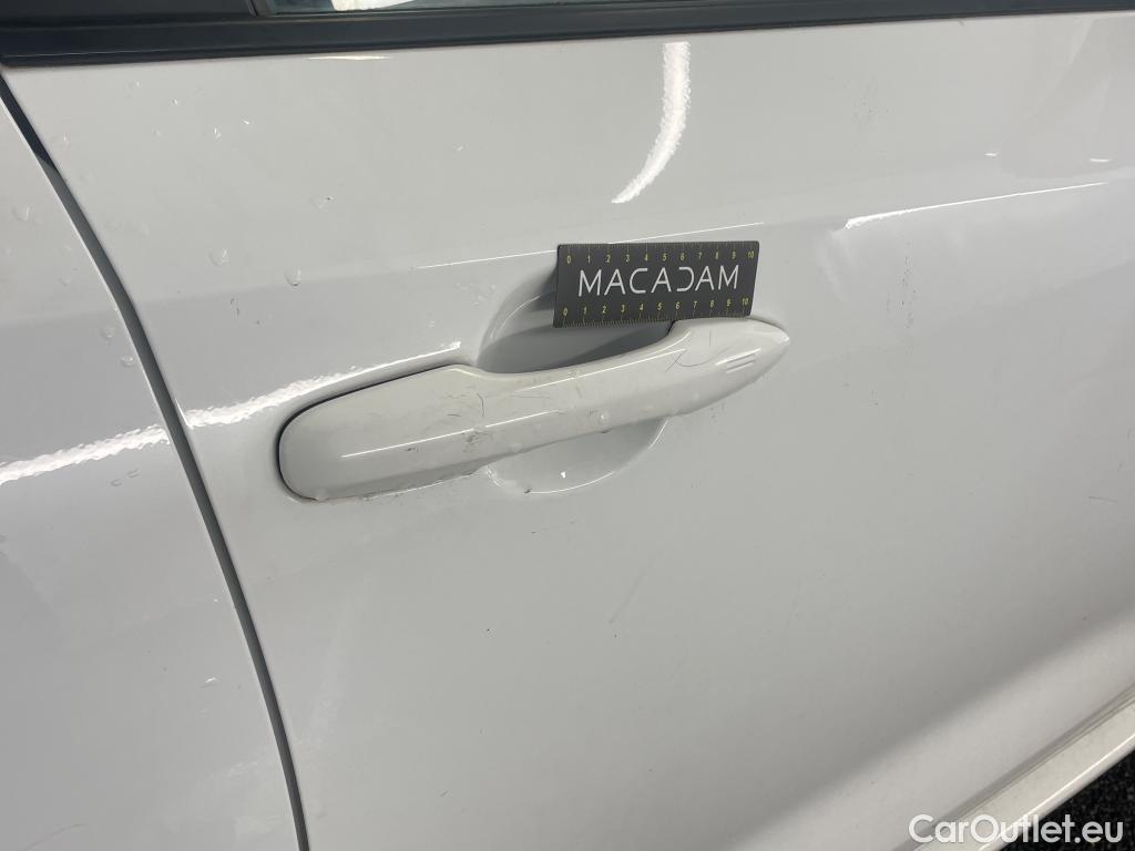  Toyota  Corolla TOYOTA  Touring Sports / 2018 / 5P / Break Hybride 122h Dynamic Business Stage Acad #40