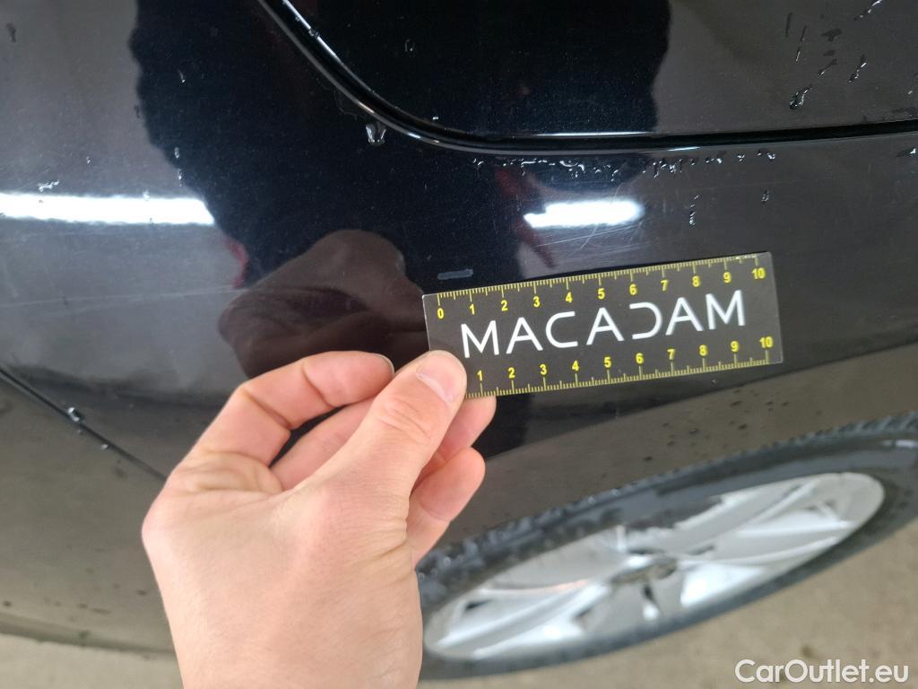  Volkswagen  Golf  VOLKSWAGEN / 2020 / 5P / Berline 2.0 TDI SCR 150 DSG7 Life Busi 1st #90