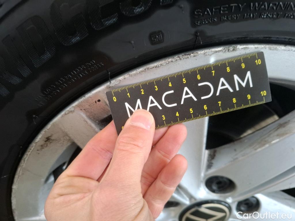  Volkswagen  Golf  VOLKSWAGEN / 2020 / 5P / Berline 2.0 TDI SCR 150 DSG7 Life Busi 1st #31