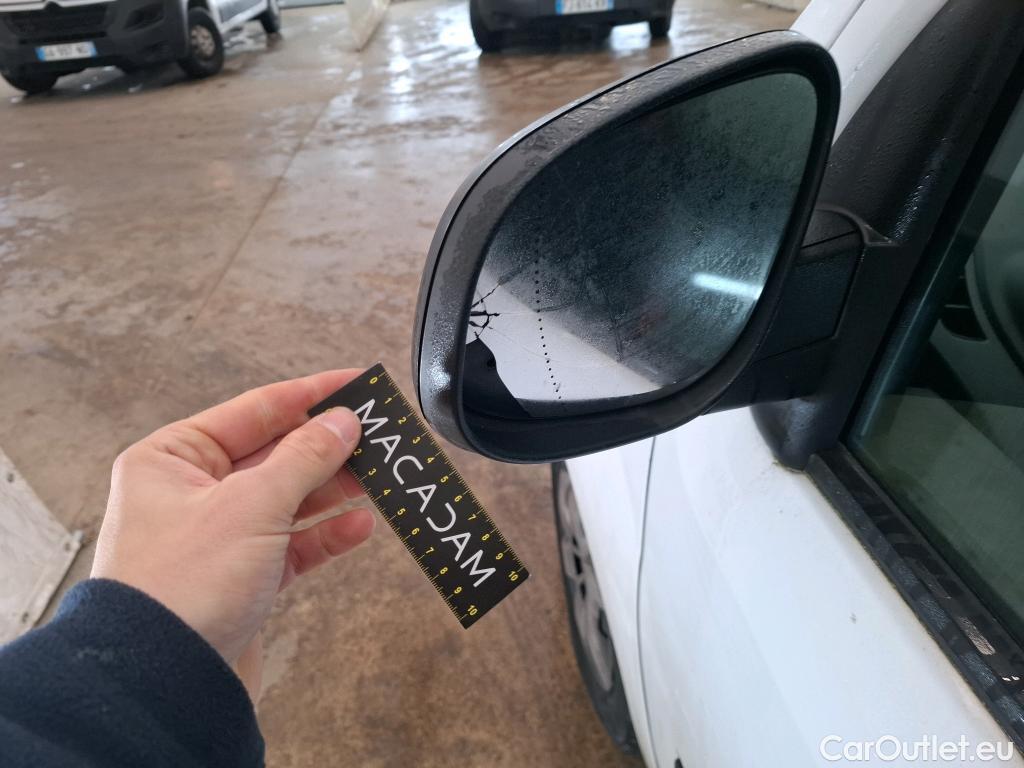  Renault  Kangoo  II Express Maxi Extra (Série Spéciale) 1.5 dCi 95CV BVM6 E6dT #42