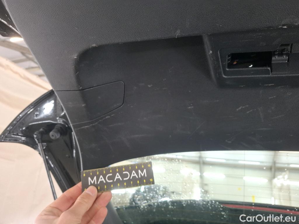  Volkswagen  Golf  VOLKSWAGEN / 2020 / 5P / Berline 2.0 TDI SCR 150 DSG7 Life Busi 1st #58