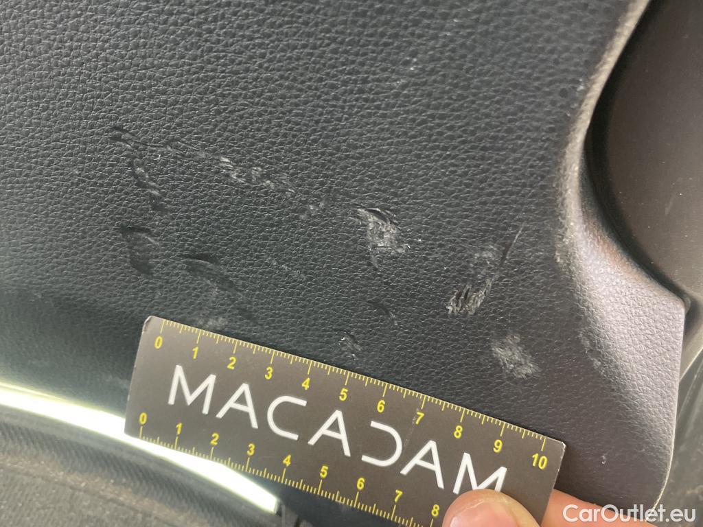  Toyota  Corolla TOYOTA  Touring Sports / 2018 / 5P / Break Hybride 122h Dynamic Business Stage Acad #31