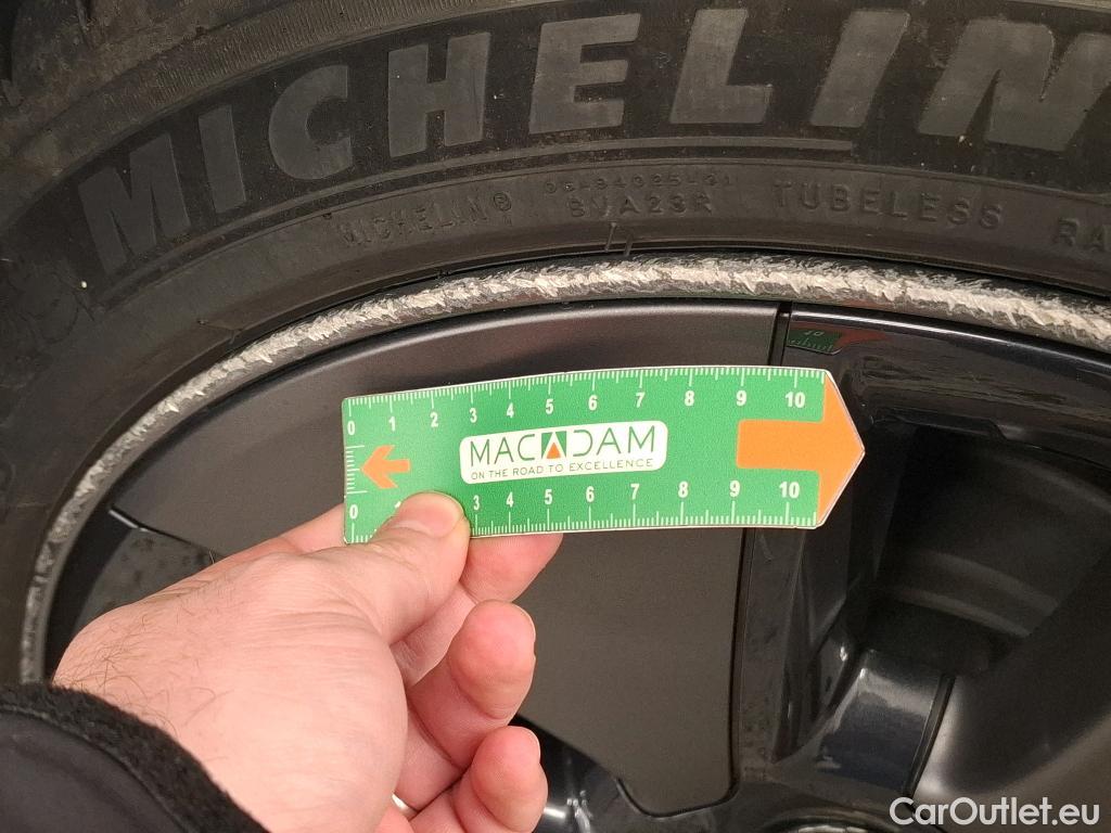  Tesla  Model 3 TESLA  2018 4P Berline Propulsion #9