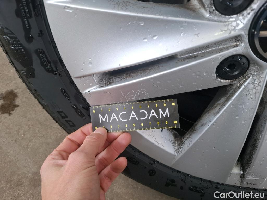  Volkswagen  Golf  VOLKSWAGEN / 2020 / 5P / Berline 2.0 TDI SCR 150 DSG7 Life Busi 1st #45