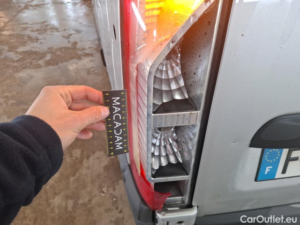  Renault  Master RENAULT  VU 4p Fourgon FG GCf Trac F3500 L1H2 Energy dCi 145 E6 #24