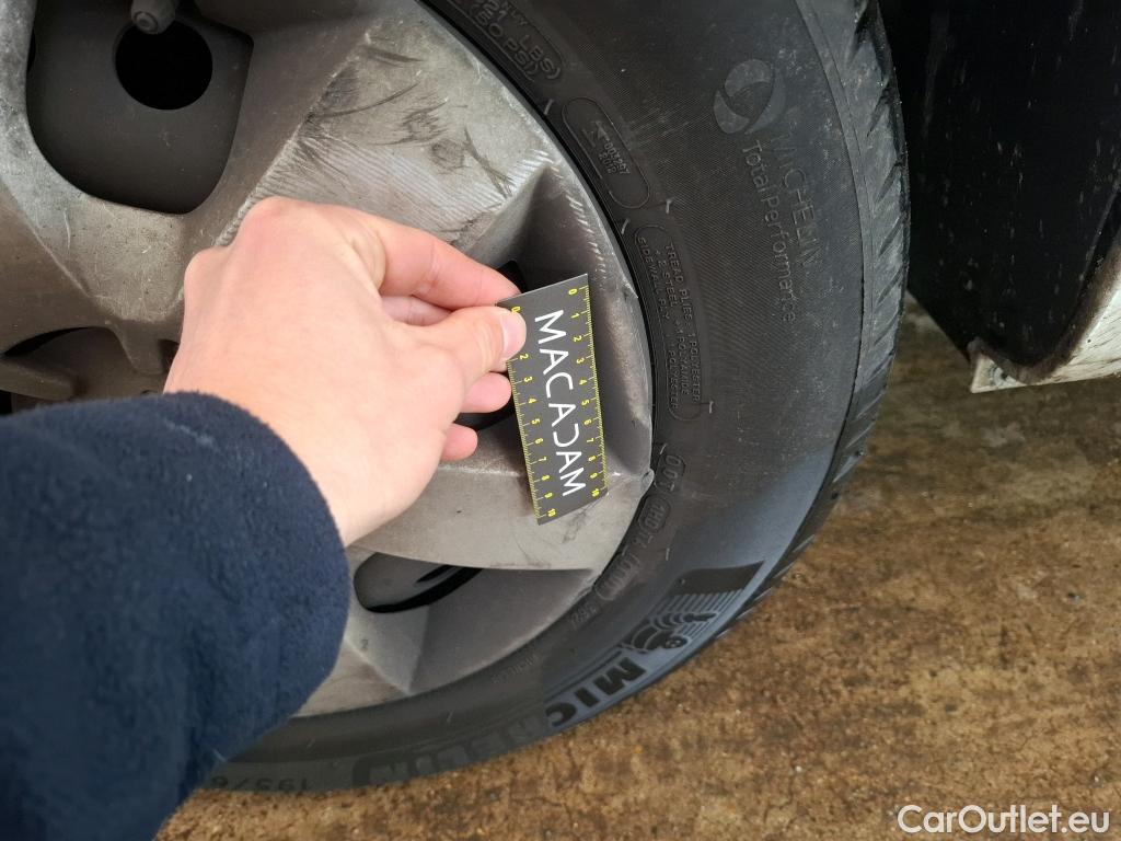  Renault  Kangoo  II Express Maxi Extra (Série Spéciale) 1.5 dCi 95CV BVM6 E6dT #49