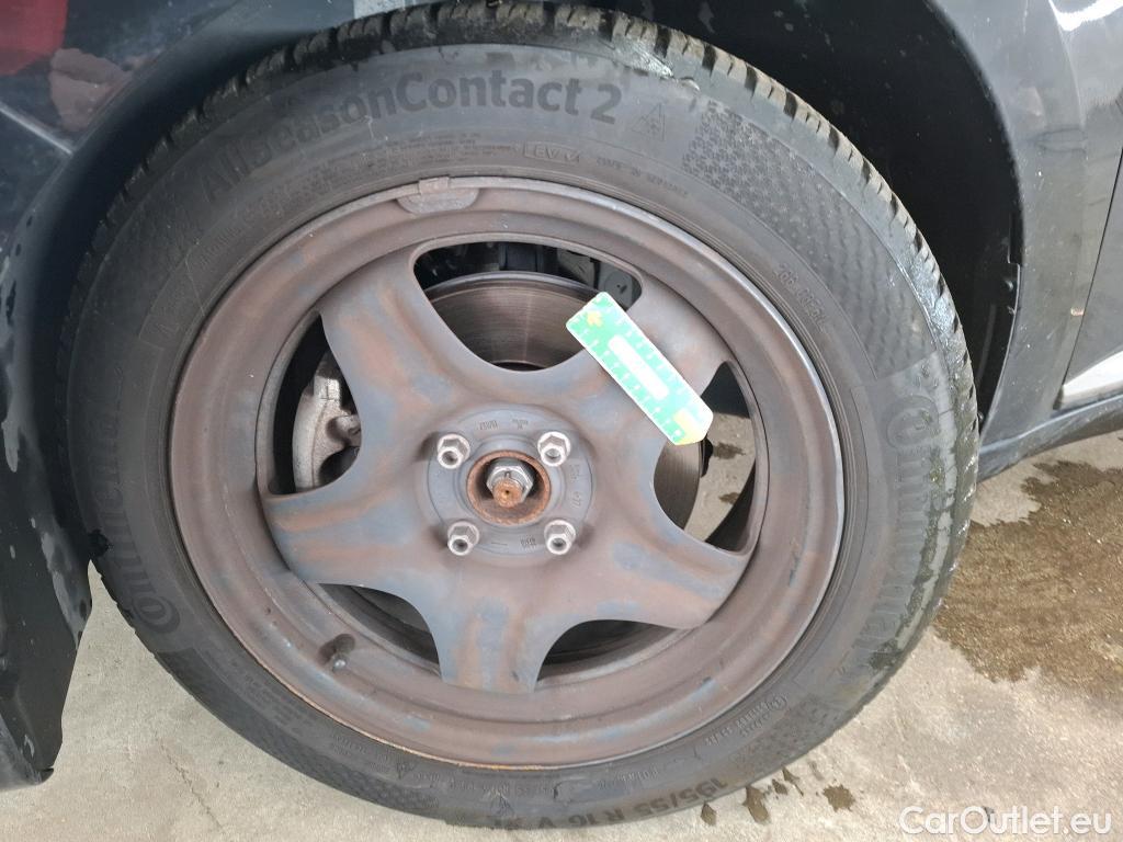  Renault  Clio  V Business 1.6 E-TECH Hybrid 140CV BVA6 E6d #64