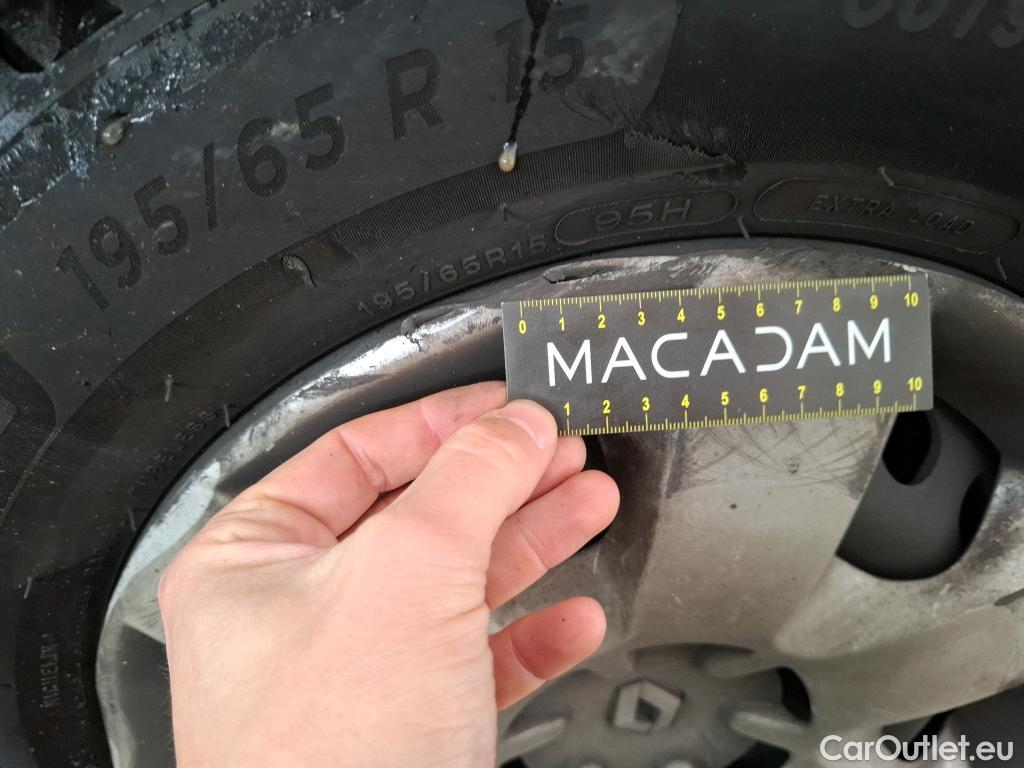  Renault  Kangoo  II Express Maxi Extra (Série Spéciale) 1.5 dCi 95CV BVM6 E6dT #52