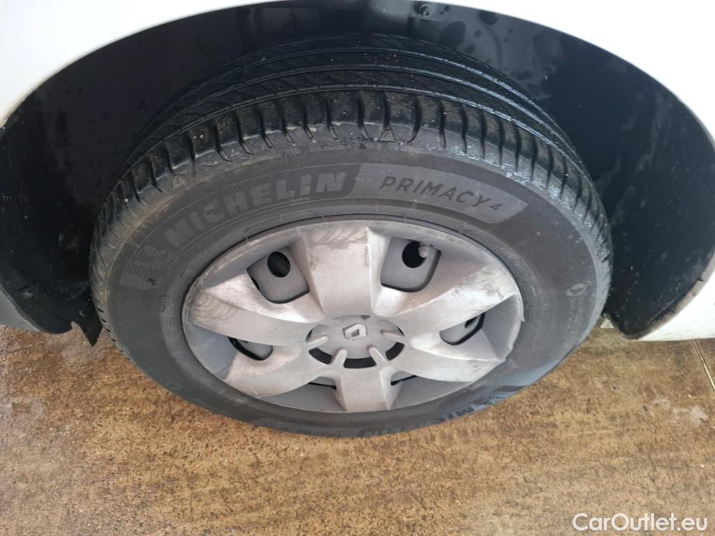  Renault  Kangoo  II Express Maxi Extra (Série Spéciale) 1.5 dCi 95CV BVM6 E6dT #47