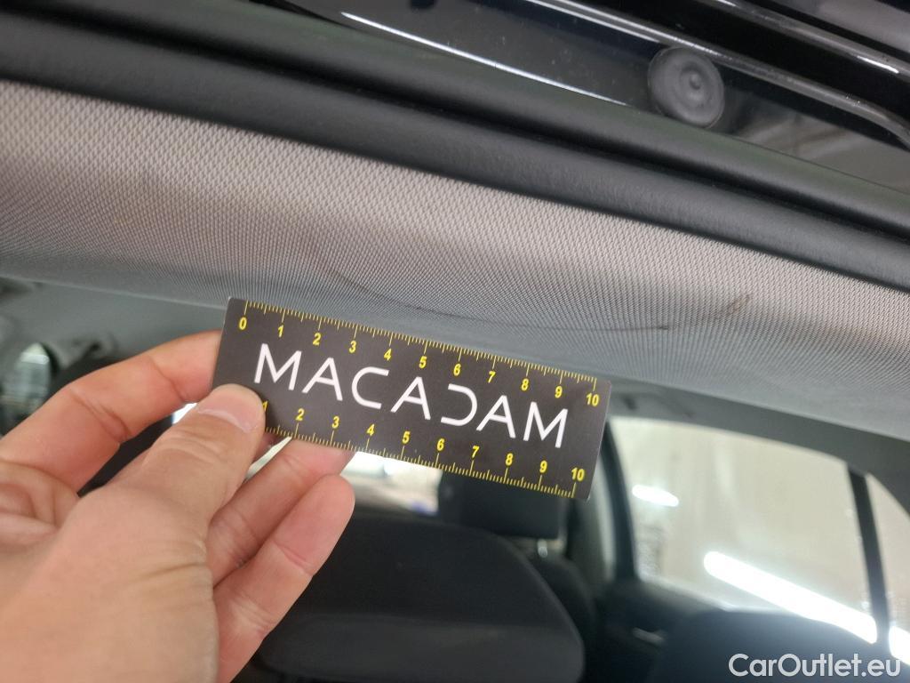  Volkswagen  Golf  VOLKSWAGEN / 2020 / 5P / Berline 2.0 TDI SCR 150 DSG7 Life Busi 1st #79