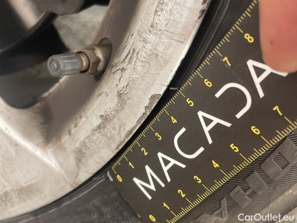  Toyota  Corolla TOYOTA  Touring Sports / 2018 / 5P / Break Hybride 122h Dynamic Business Stage Acad #24