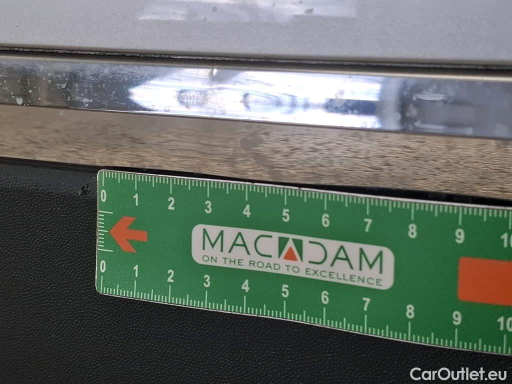  Volkswagen  Tiguan VOLKSWAGEN  / 2020 / 5P / SUV 2.0 TDI 150 DSG7 Life Business #3