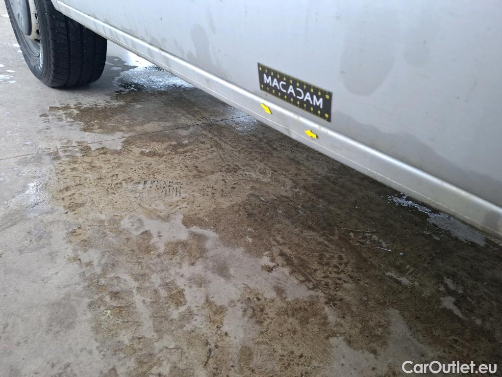  Renault  Master RENAULT  VU 4p Fourgon FG GCf Trac F3500 L1H2 Energy dCi 145 E6 #17