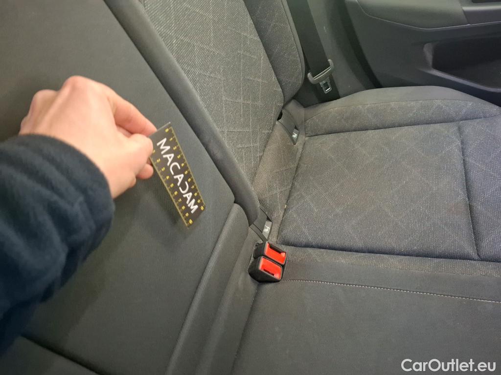  Volkswagen  Golf  VOLKSWAGEN / 2020 / 5P / Berline 2.0 TDI SCR 150 DSG7 Life Busi 1st #77