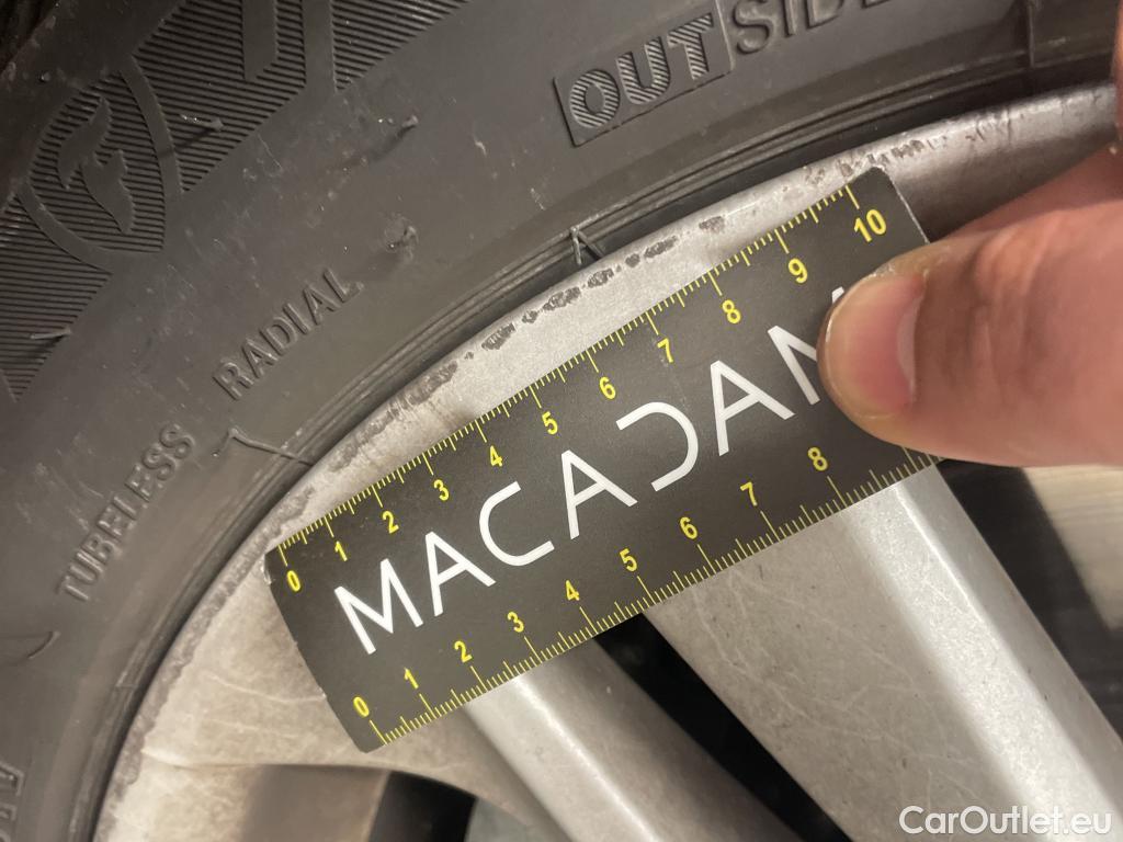  Toyota  Corolla TOYOTA  Touring Sports / 2018 / 5P / Break Hybride 122h Dynamic Business Stage Acad #28