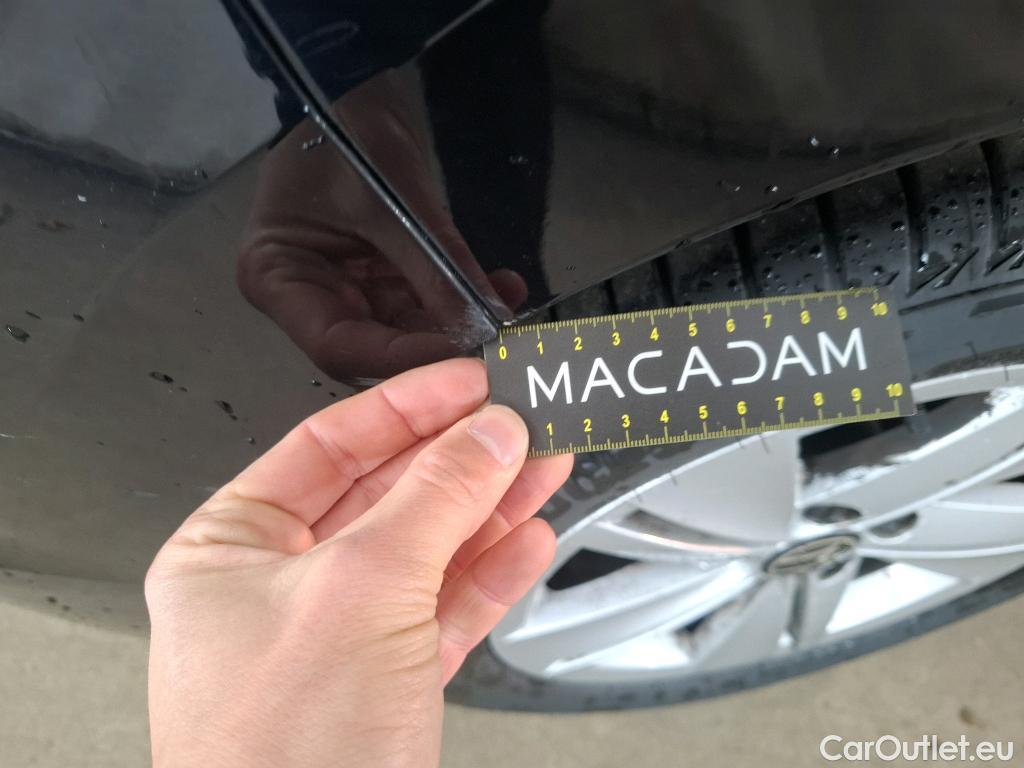  Volkswagen  Golf  VOLKSWAGEN / 2020 / 5P / Berline 2.0 TDI SCR 150 DSG7 Life Busi 1st #91