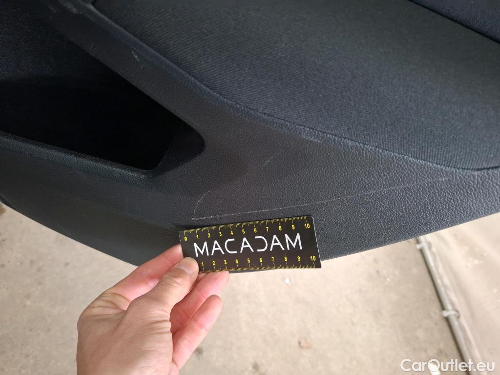  Volkswagen  Golf  VOLKSWAGEN / 2020 / 5P / Berline 2.0 TDI SCR 150 DSG7 Life Busi 1st #53