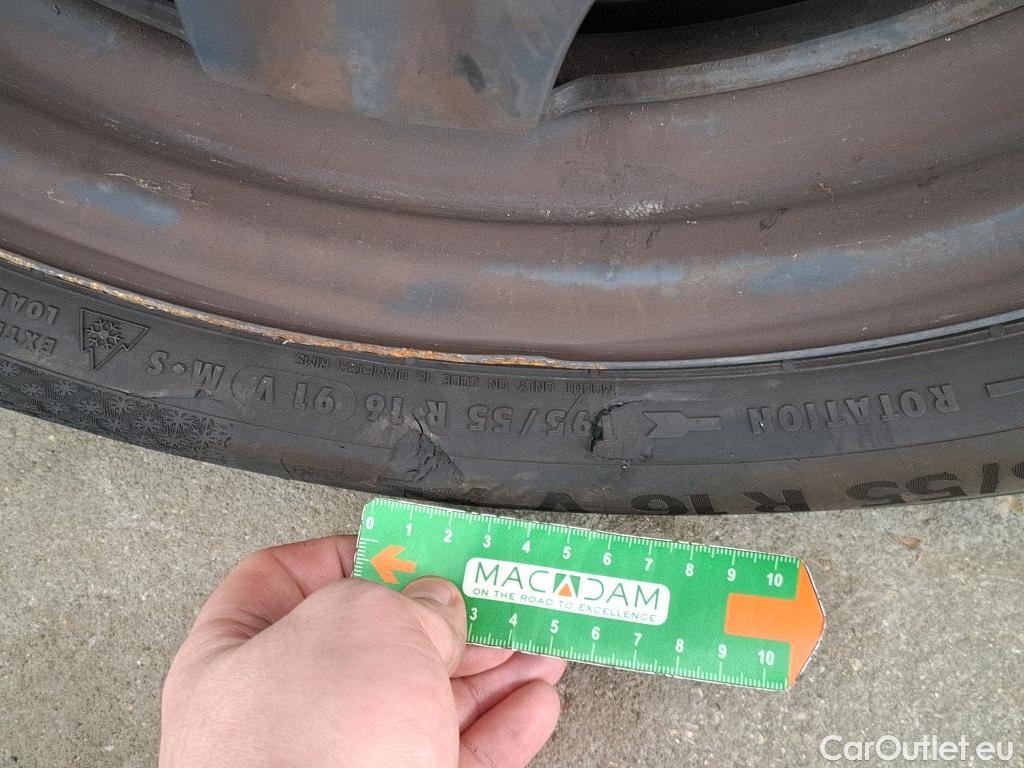  Renault  Clio  V Business 1.6 E-TECH Hybrid 140CV BVA6 E6d #48