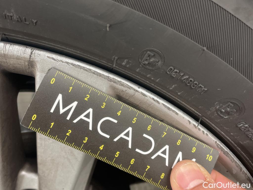  Toyota  Corolla TOYOTA  Touring Sports / 2018 / 5P / Break Hybride 122h Dynamic Business Stage Acad #26