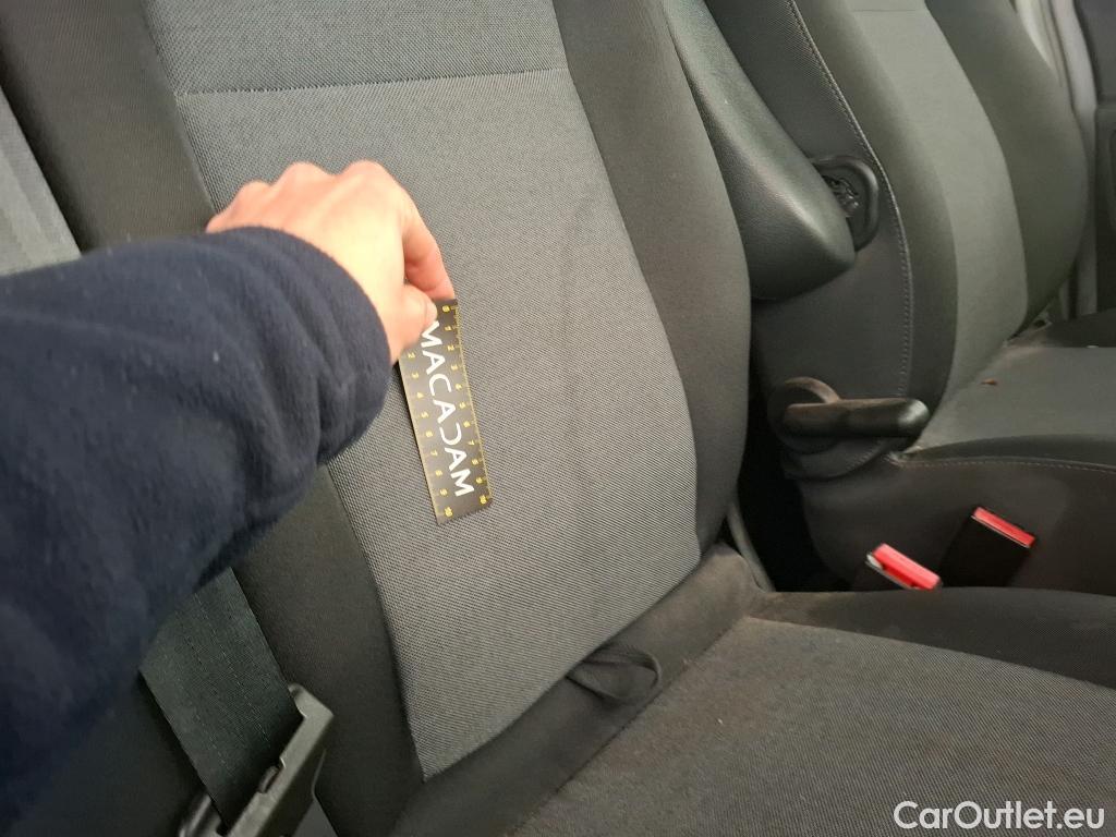  Renault  Master RENAULT  VU 4p Fourgon FG GCf Trac F3500 L1H2 Energy dCi 145 E6 #48