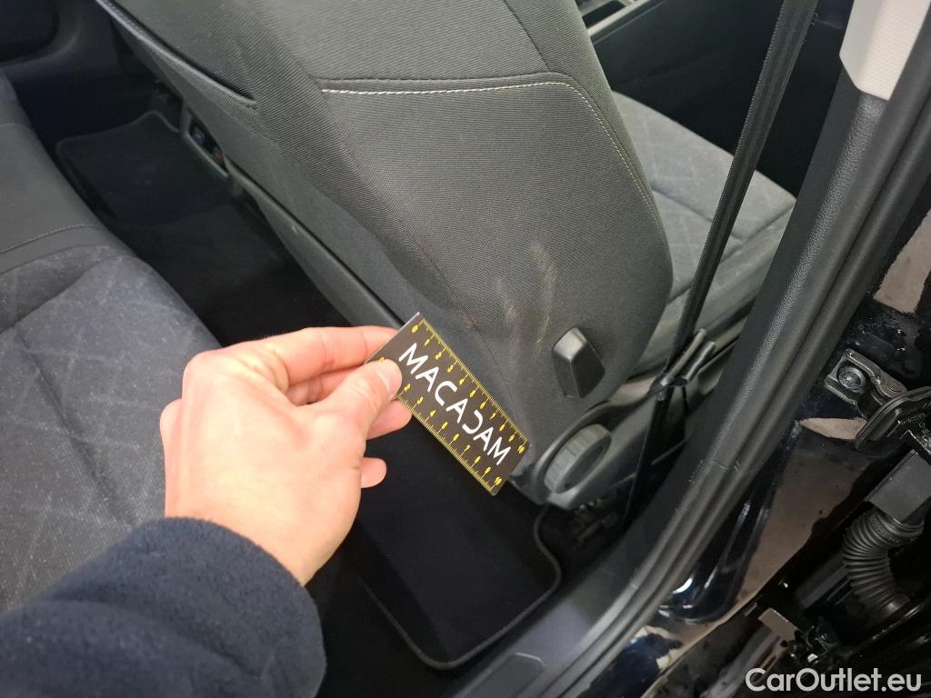  Volkswagen  Golf  VOLKSWAGEN / 2020 / 5P / Berline 2.0 TDI SCR 150 DSG7 Life Busi 1st #73