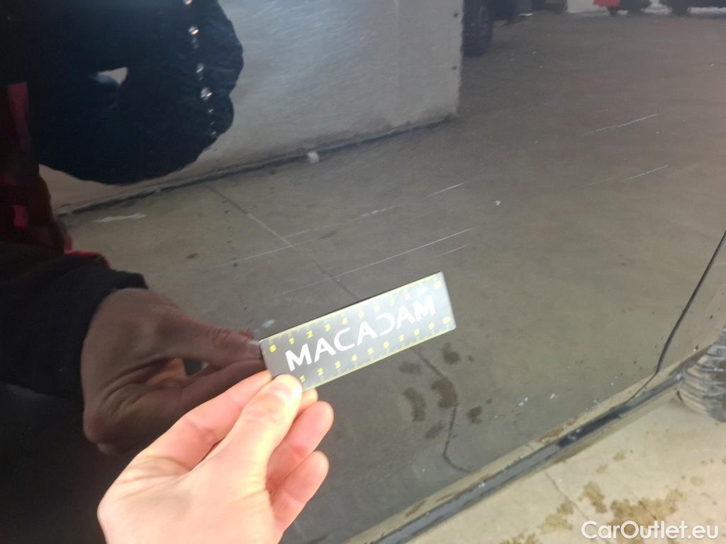  Volkswagen  Golf  VOLKSWAGEN / 2020 / 5P / Berline 2.0 TDI SCR 150 DSG7 Life Busi 1st #6