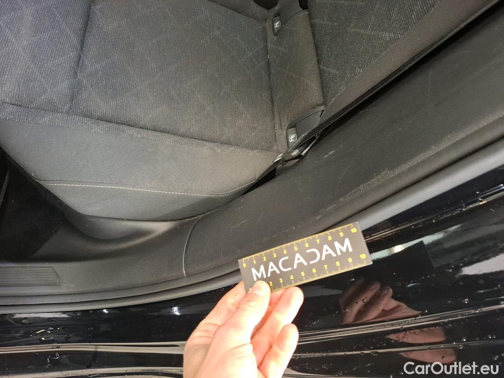  Volkswagen  Golf  VOLKSWAGEN / 2020 / 5P / Berline 2.0 TDI SCR 150 DSG7 Life Busi 1st #64