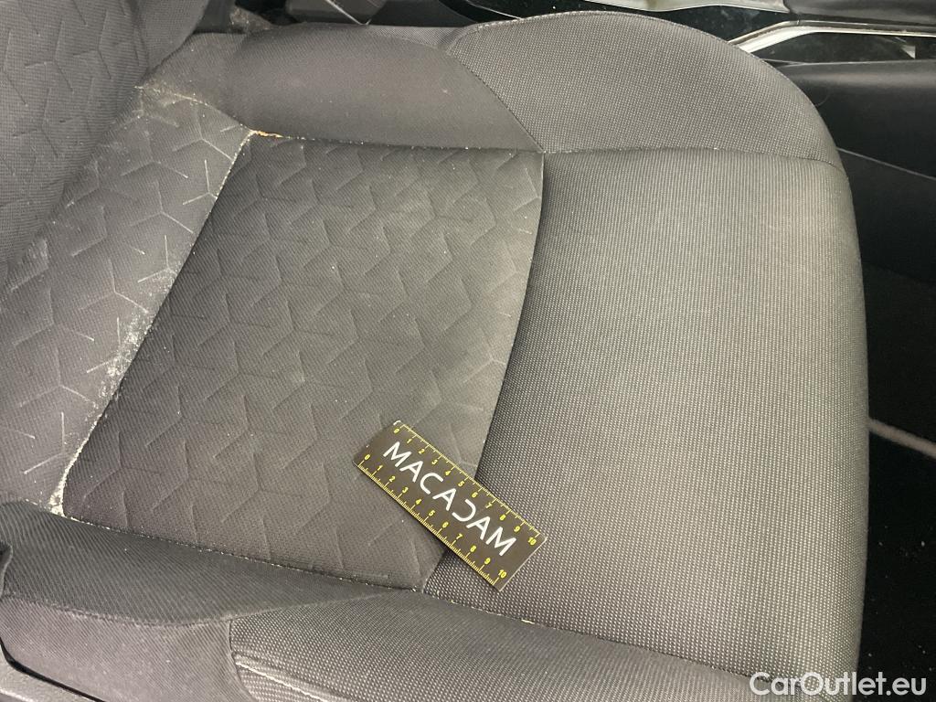  Toyota  Corolla TOYOTA  Touring Sports / 2018 / 5P / Break Hybride 122h Dynamic Business Stage Acad #38