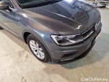  Volkswagen  Tiguan VOLKSWAGEN  / 2016 / 5P / SUV 2.0 TDI SCR 110KW BUSINESS BMT DSG #28