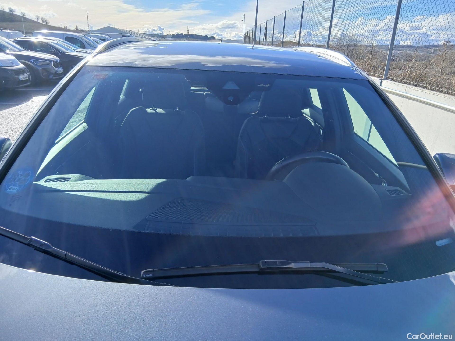  Audi  Q3 AUDI  / 2018 / 5P / todoterreno 45 TFSI e 180kW S tronic S Line #1