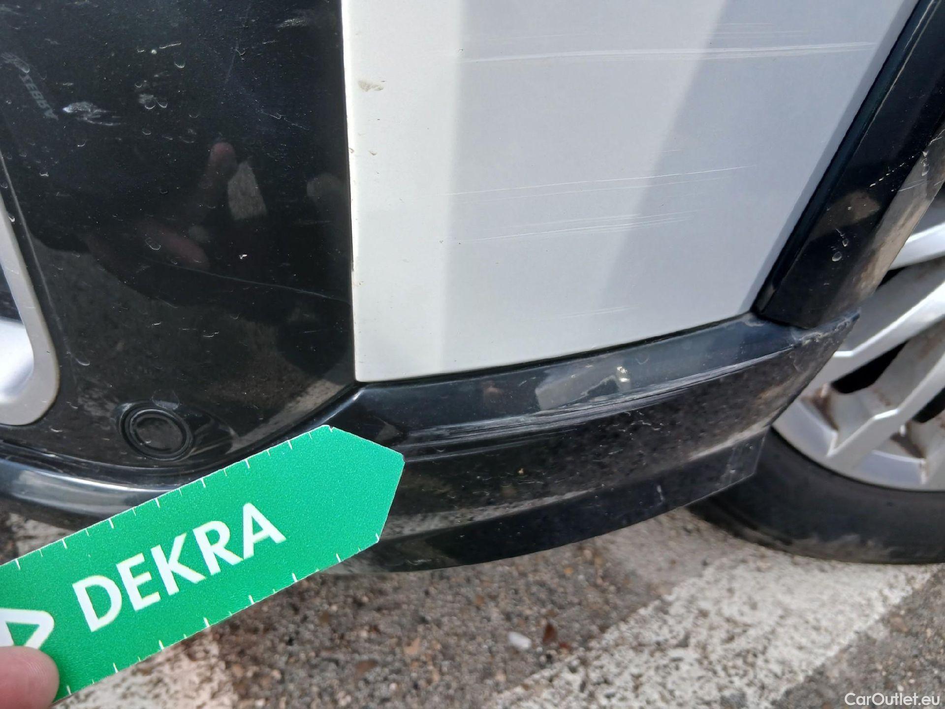  Audi  Q2 AUDI  / 2016 / 5P / todoterreno Design 30 TFSI 85kW (116CV) #9