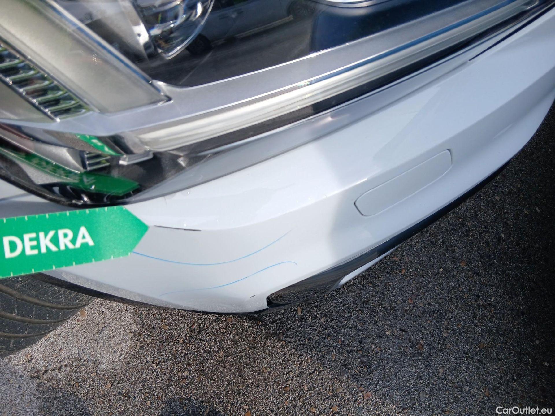  Audi  Q2 AUDI  / 2016 / 5P / todoterreno Design 30 TFSI 85kW (116CV) #4