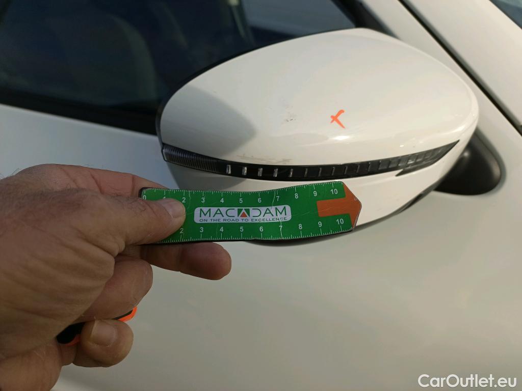  Nissan  Juke NISSAN  / 2014 / 5P / crossover G.E6D-Temp 83kW (112 CV) 5M/T ACENTA (CX) #30