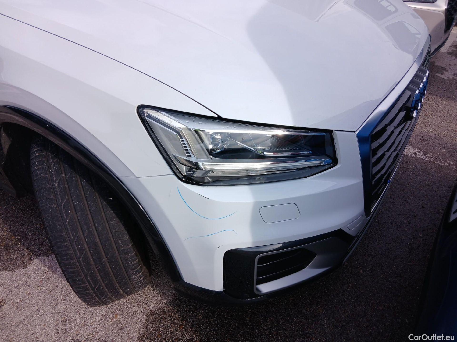  Audi  Q2 AUDI  / 2016 / 5P / todoterreno Design 30 TFSI 85kW (116CV) #5