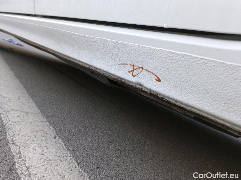  Volkswagen  Polo VOLKSWAGEN  / 2017 / 5P / berlina con portón Advance 1.0 TSI 70kW (95CV) #17