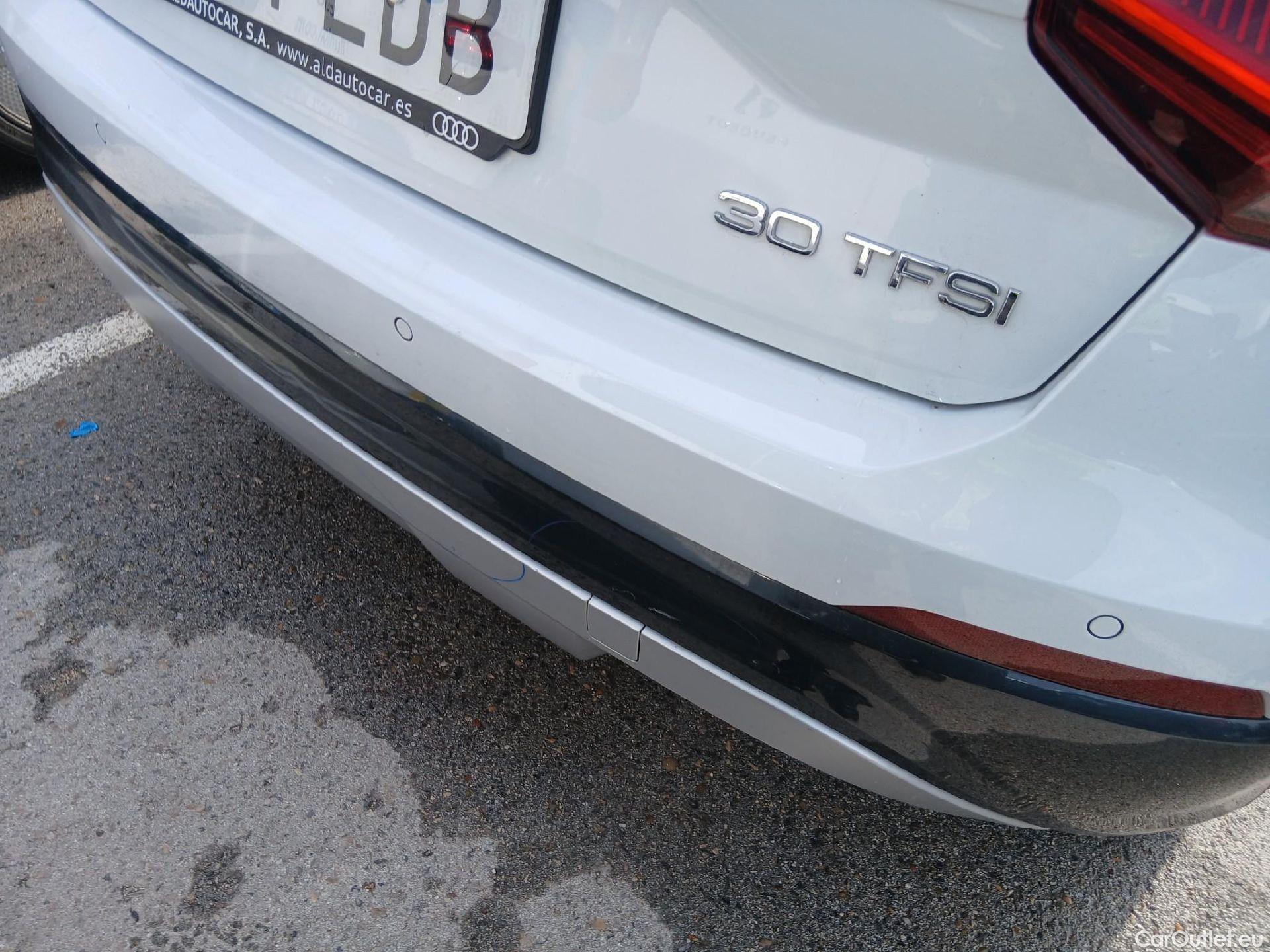  Audi  Q2 AUDI  / 2016 / 5P / todoterreno Design 30 TFSI 85kW (116CV) #24