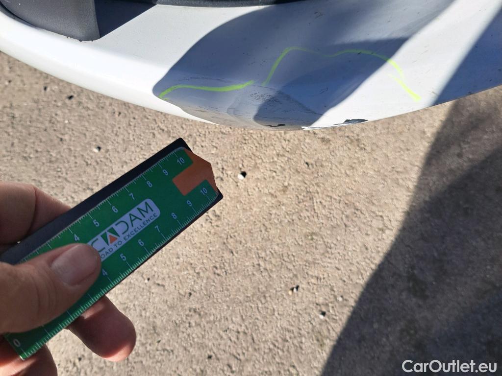  Bmw  Serie 1 BMW  / 2019 / 5P / berlina con portón 116d #29