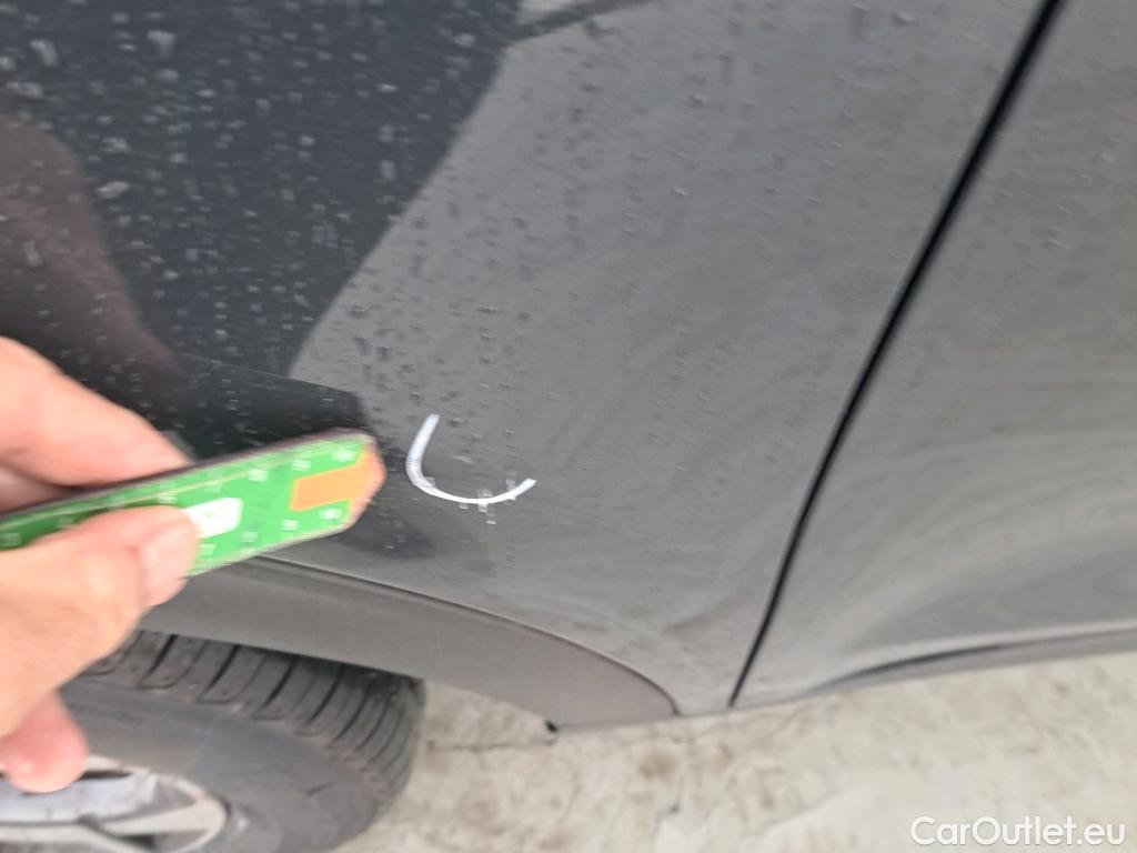  KIA  Sportage KIA  1.6MHEV Drive 100kW(136CV) 4x2(Crist Tintados)(CX) #37