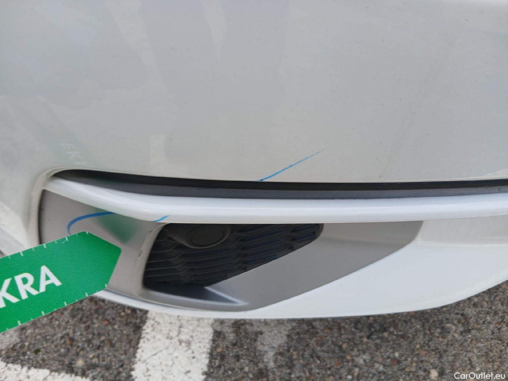  Audi  A3 AUDI  / 2020 / 5P / berlina con portón Sportback Advanced 30 TFSI 81kW S tronic (AC) #13