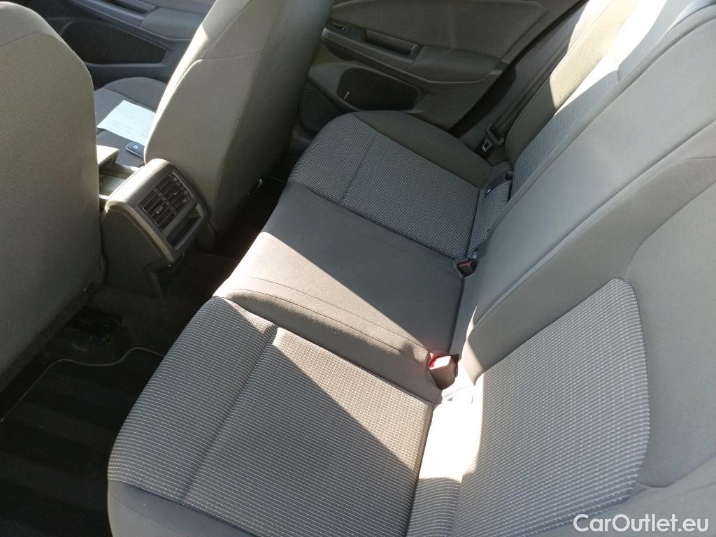  Volkswagen  Golf  VOLKSWAGEN / 2020 / 5P / berlina con portón 1.0 TSI 81kW (110CV) #27