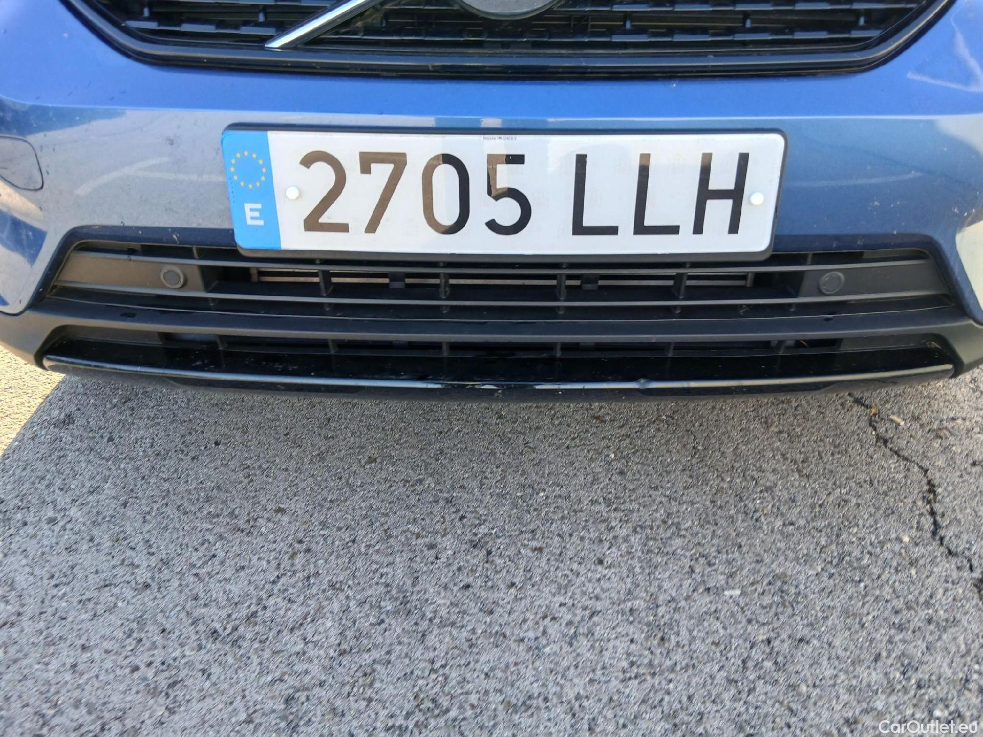  Volvo  XC 40 VOLVO XC40 / 2017 / 5P / todoterreno 1.5 T3 R-Design Auto #4