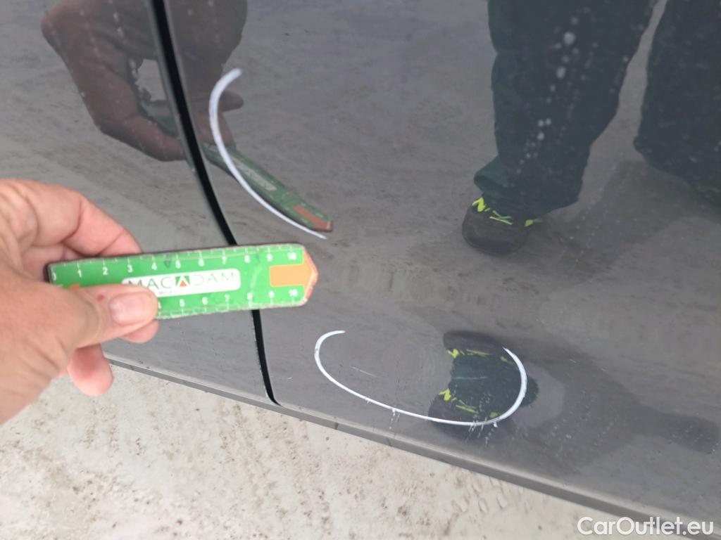  KIA  Sportage KIA  1.6MHEV Drive 100kW(136CV) 4x2(Crist Tintados)(CX) #22