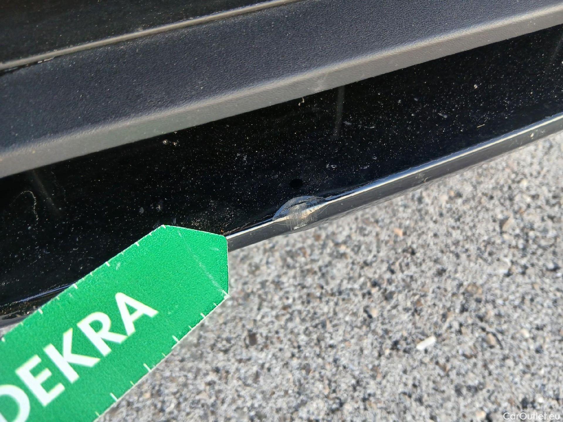  Volvo  XC 40 VOLVO XC40 / 2017 / 5P / todoterreno 1.5 T3 R-Design Auto #5