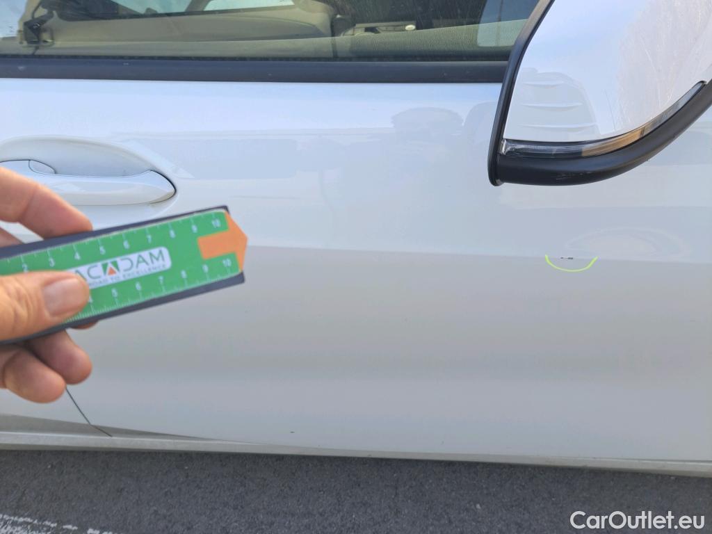  Bmw  Serie 1 BMW  / 2019 / 5P / berlina con portón 116d #44